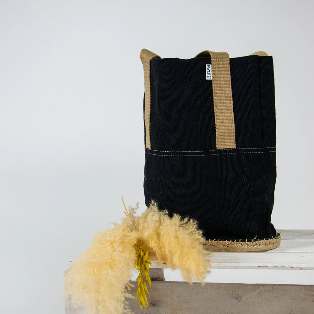 Sac espadrille noir en situation