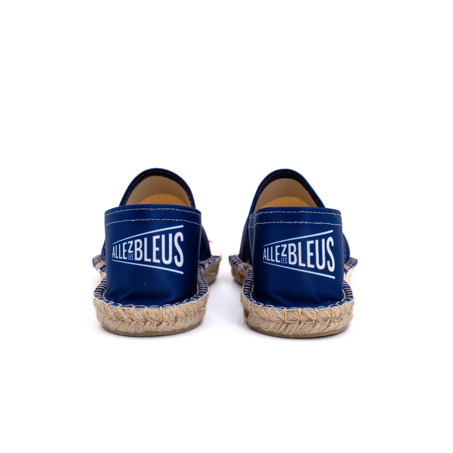 Vue arrière de l'espadrille bleu blanc rouge