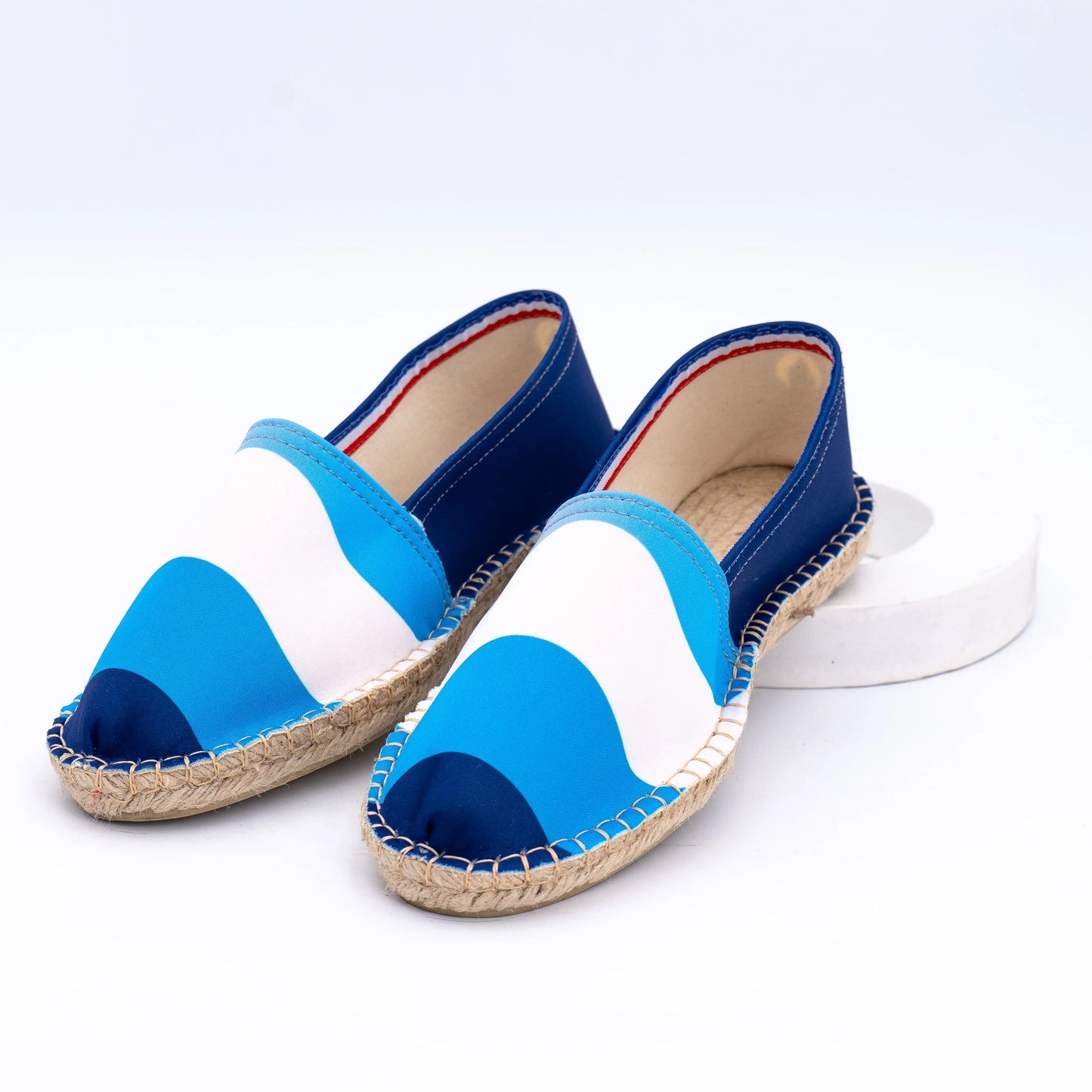 Espadrille Paris 2024 bleue et blanche fabriquée en France