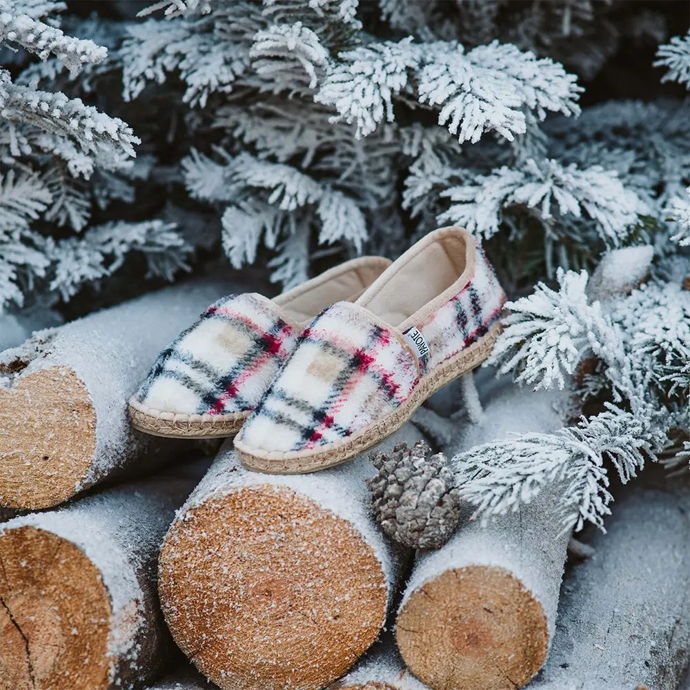 Chausson espadrille blanc à carreaux