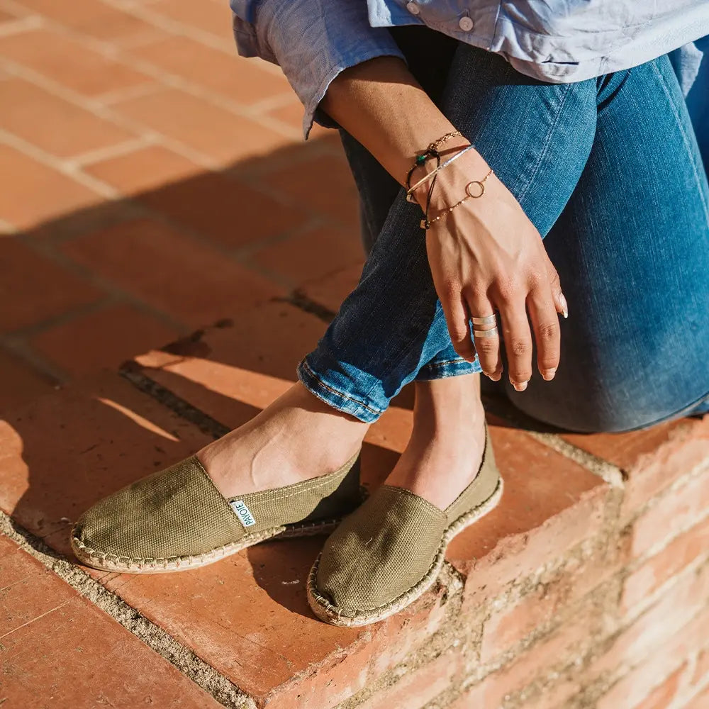 Espadrille kaki made in France portée