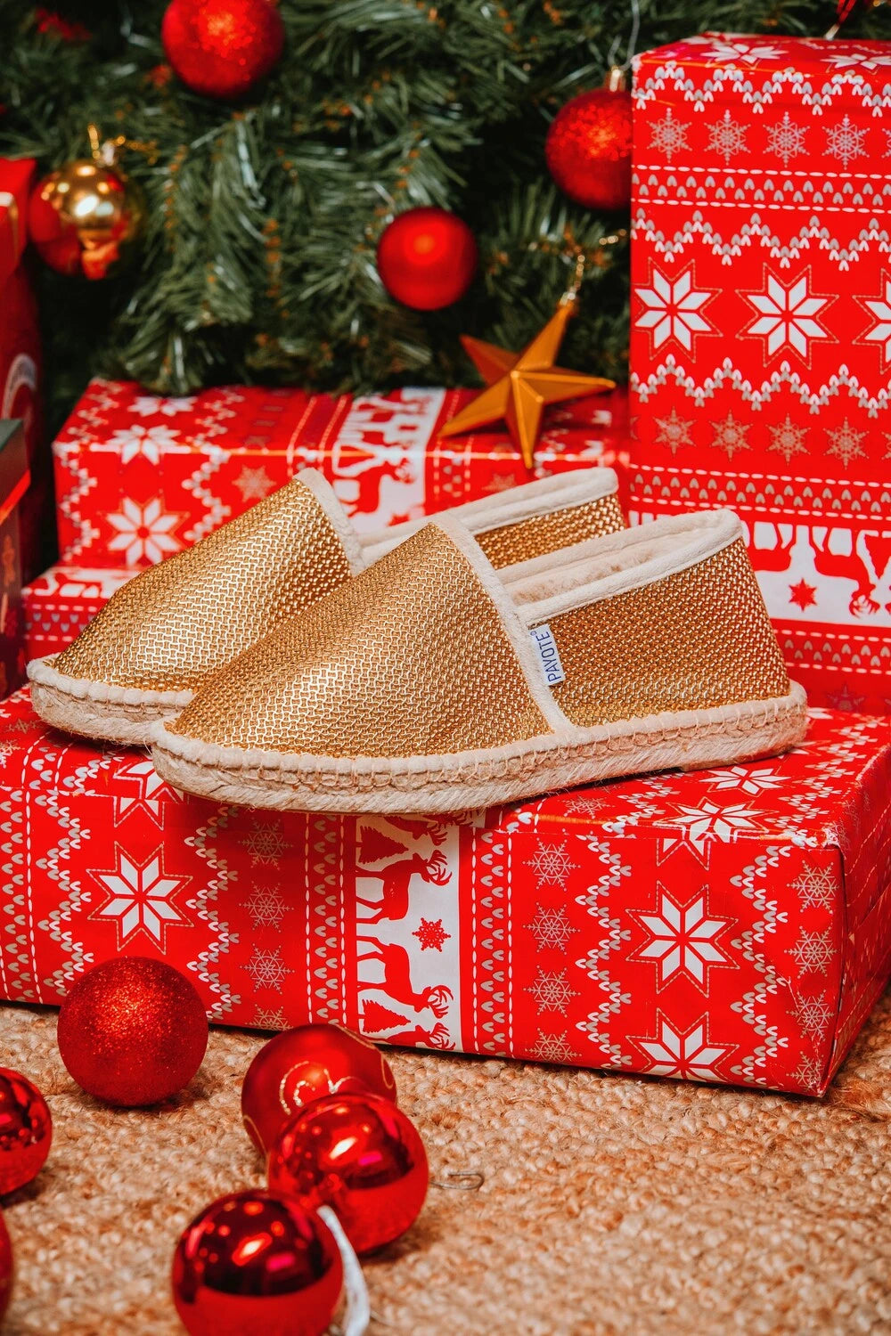Chausson doré made in France : une idée cadeau pour Noël
