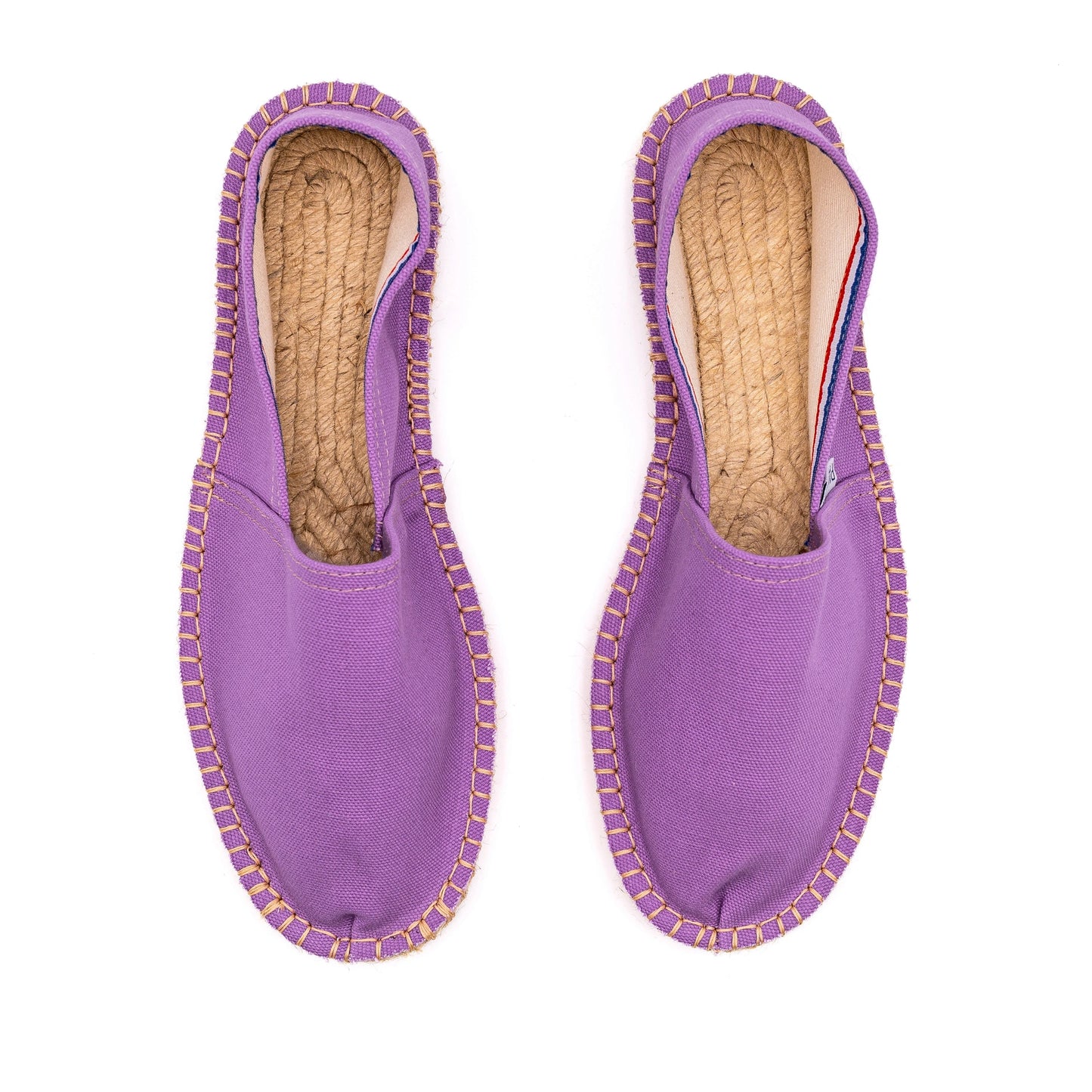 Vue de haut de l'espadrille violette premium