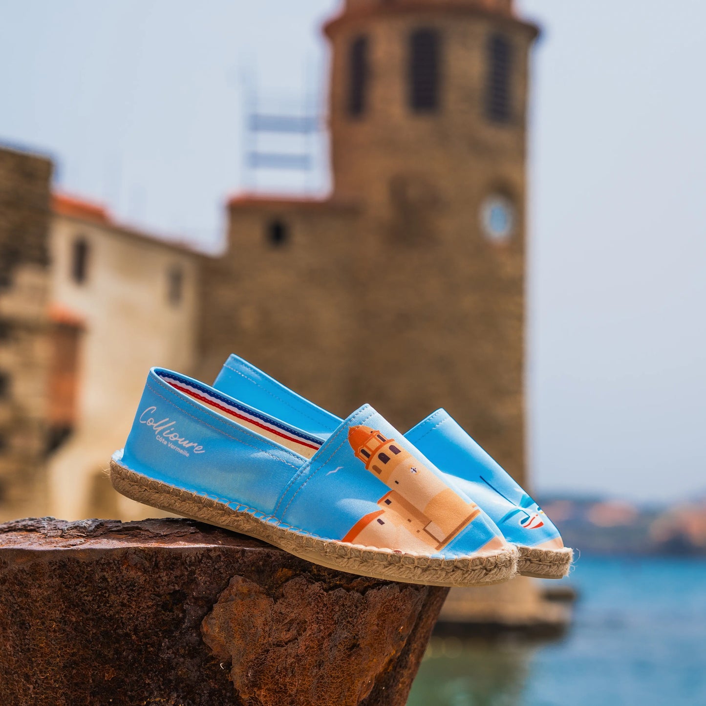 Espadrille à l'imprimé de la ville de Collioure