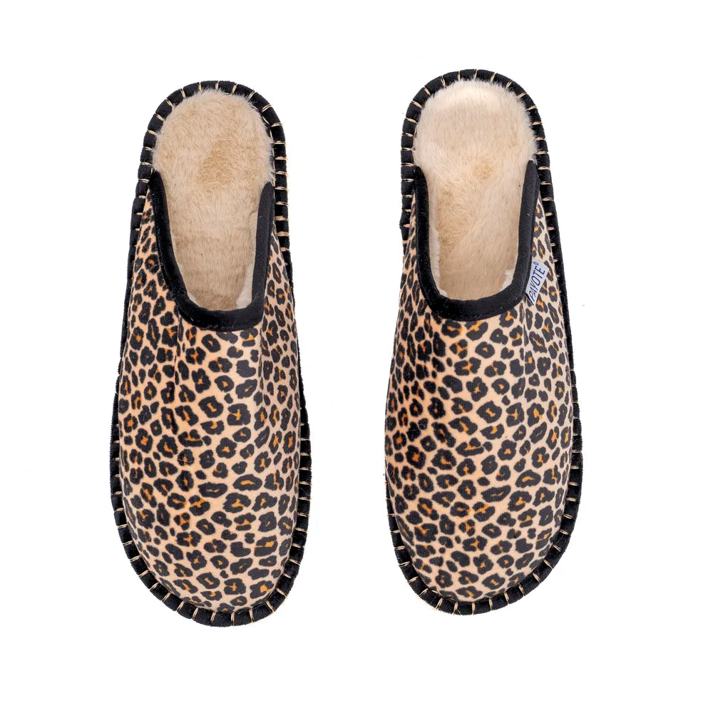 Mule fourrée à l'imprimé léopard made in France