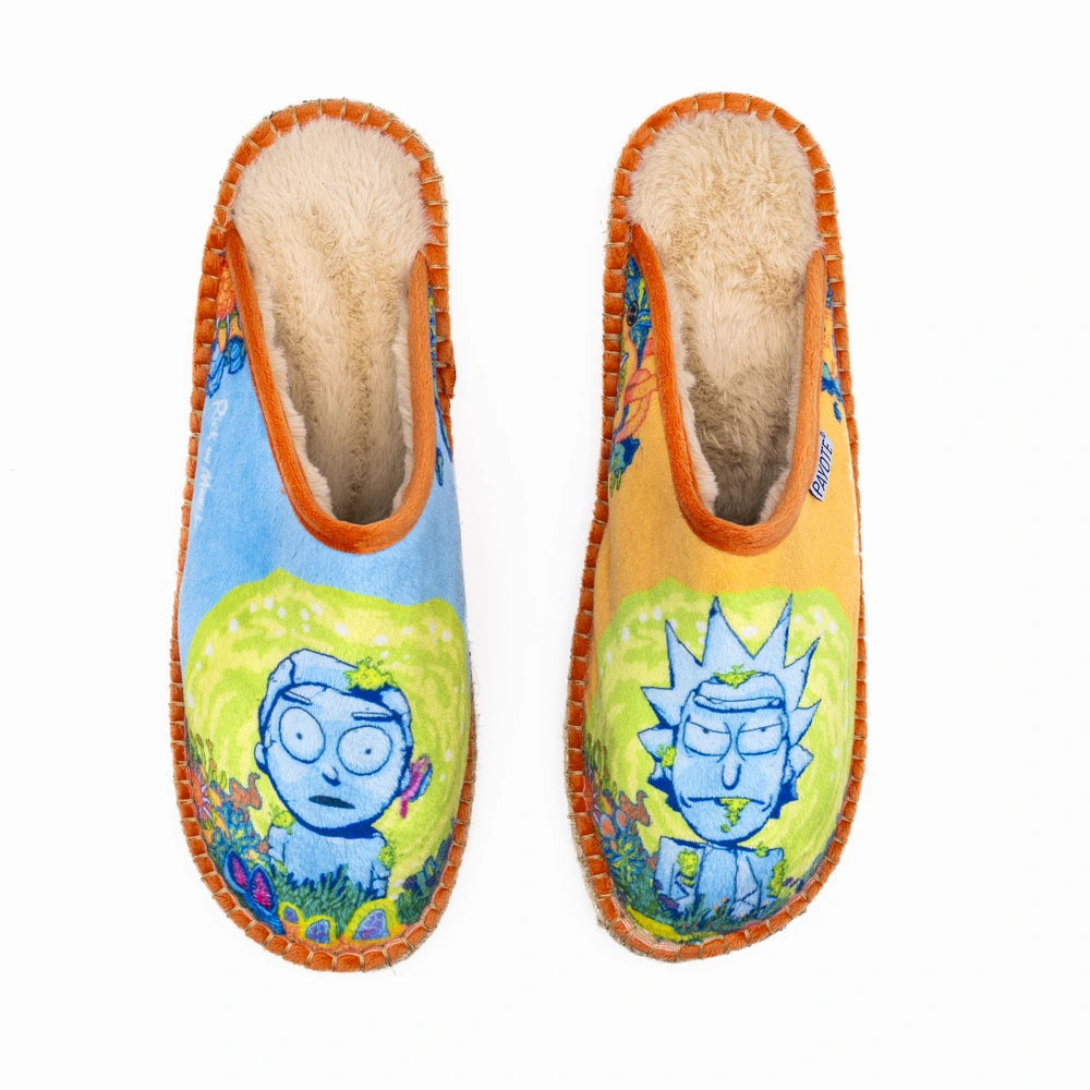 Mule fourrée à l'effigie de Rick et Morty