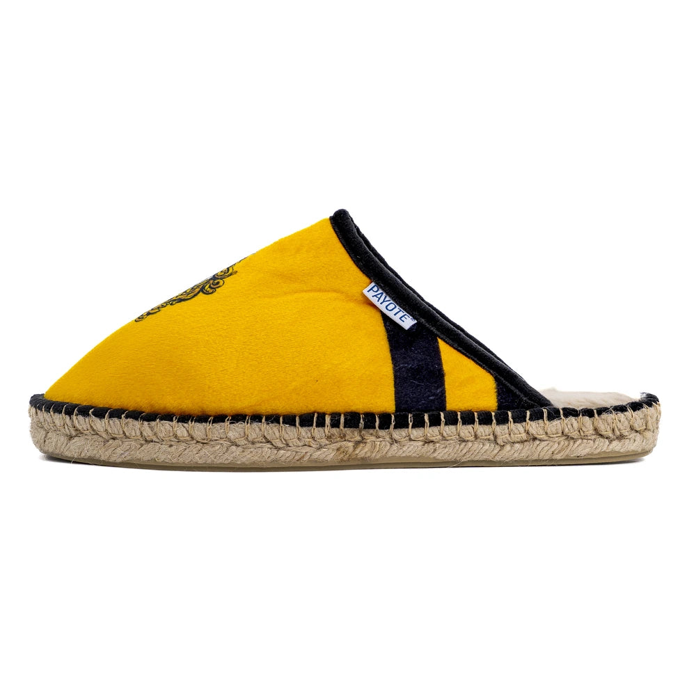 Profil de la mule fourrée Poufsouffle de la collection Harry Potter