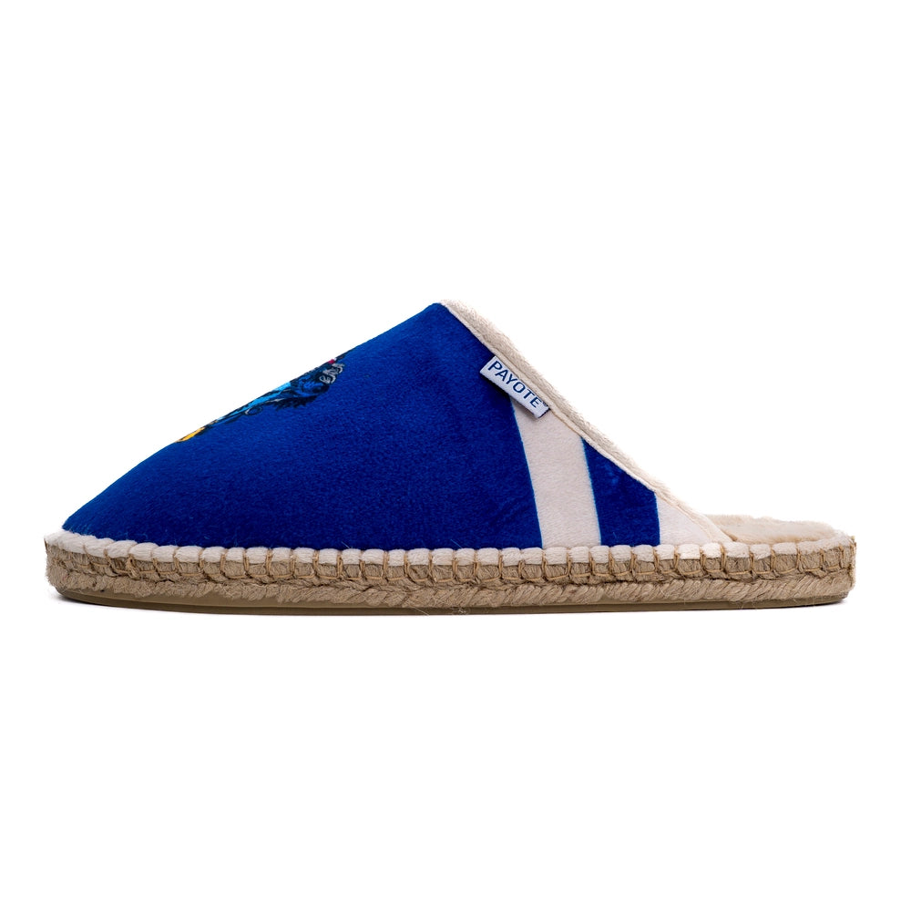 La Mule fourrée Serdaigle est aux couleurs de la Maison éponyme