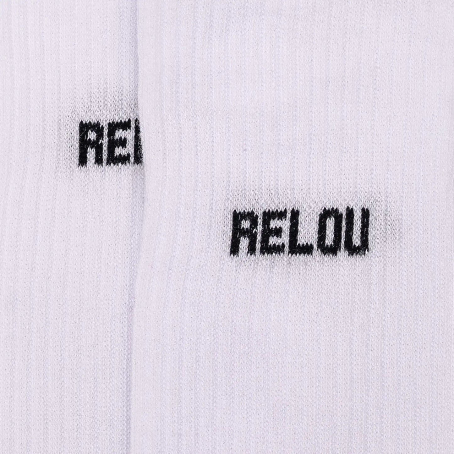 Chaussettes blanches made in France à message "relou"