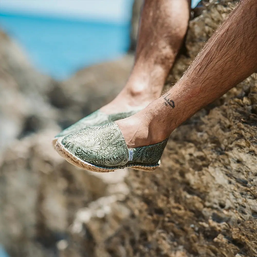 L'espadrille imprimée jungle est originale et made in France