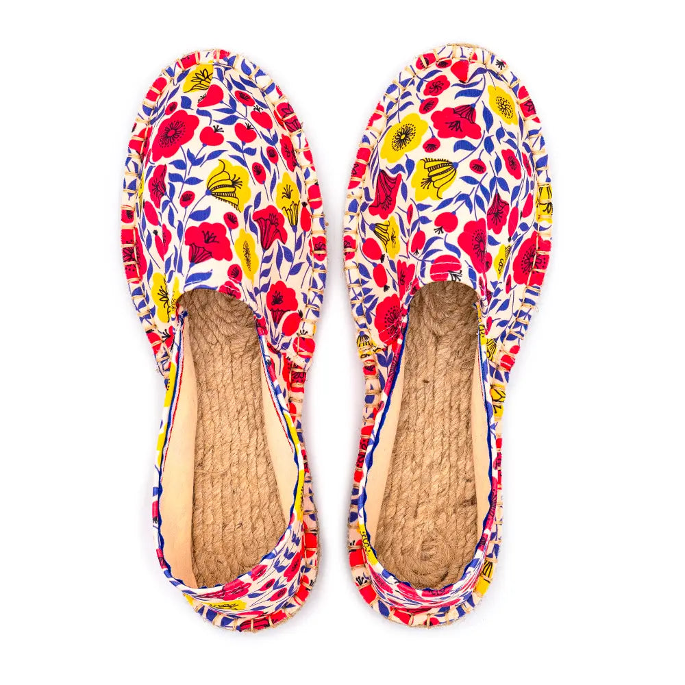 Espadrilles à fleurs rouges et jaunes